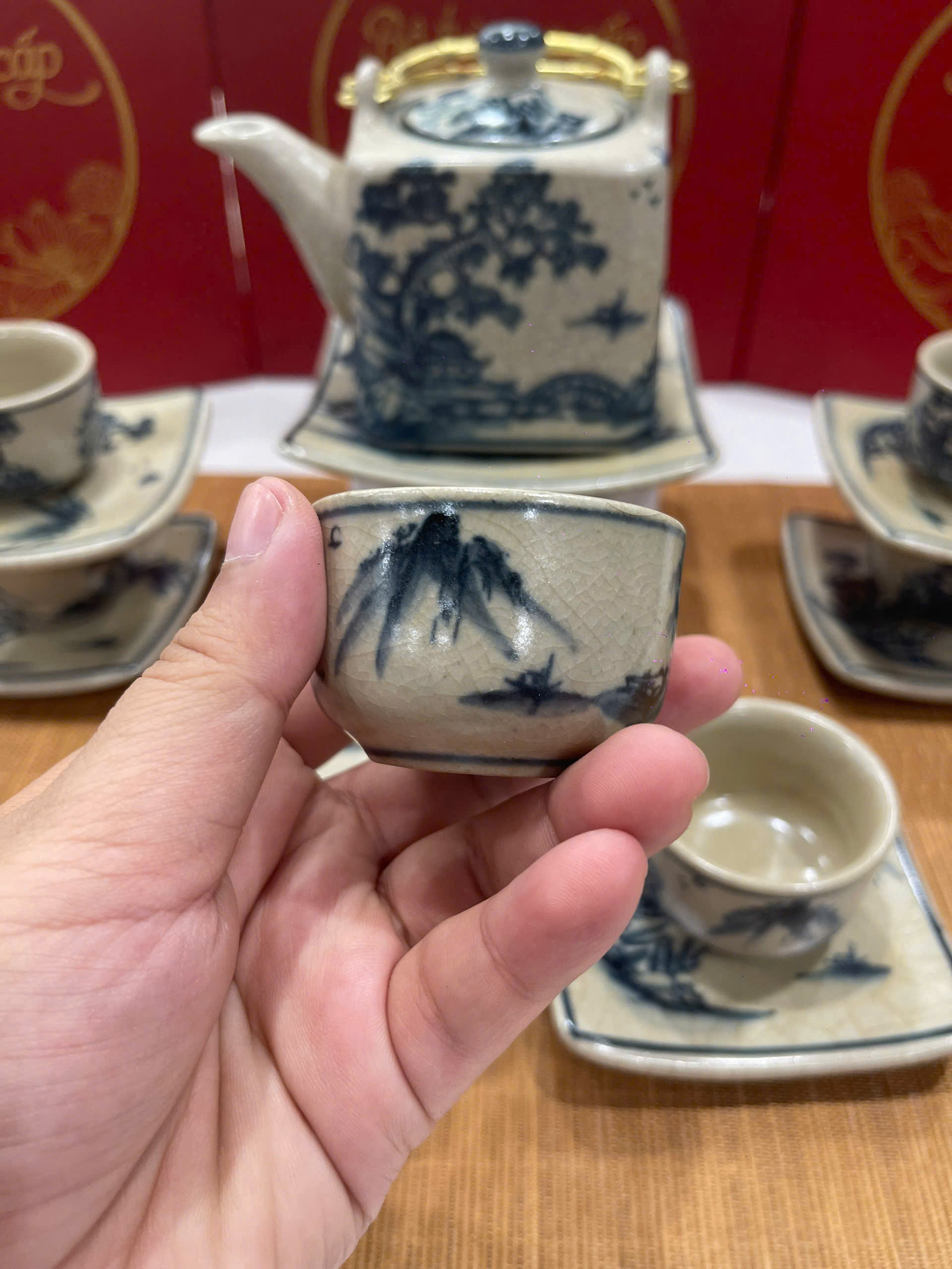 Bộ Ấm Chén Bát Tràng Cao Cấp - Phúc Lộc Sơn Thủy - R02 - Ảnh 4
